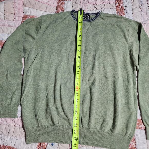 JoS. A. BANK Men's Green Crewneck Sweater - Picture 3 of 6